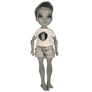 Rainbow High Shadow Series 1 Ash Silverstone Fashion Doll